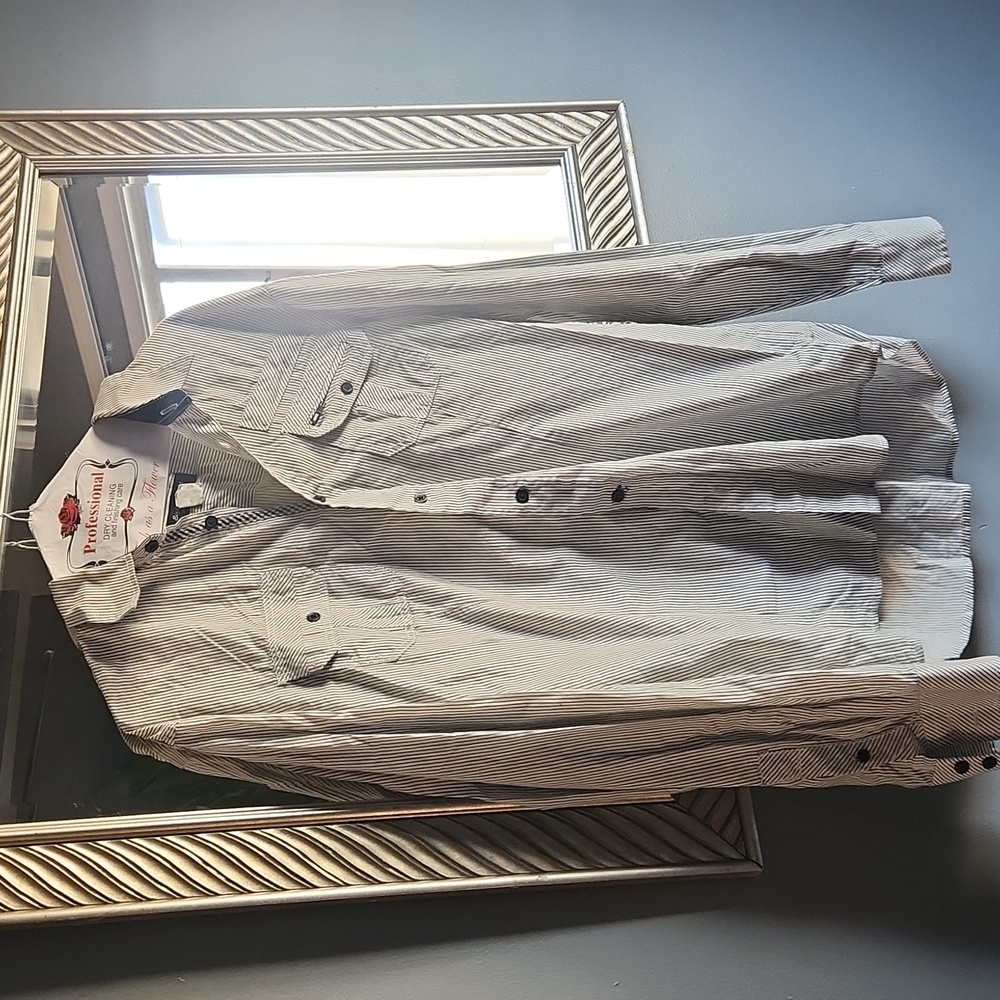 Mens long sleeve dress shirt